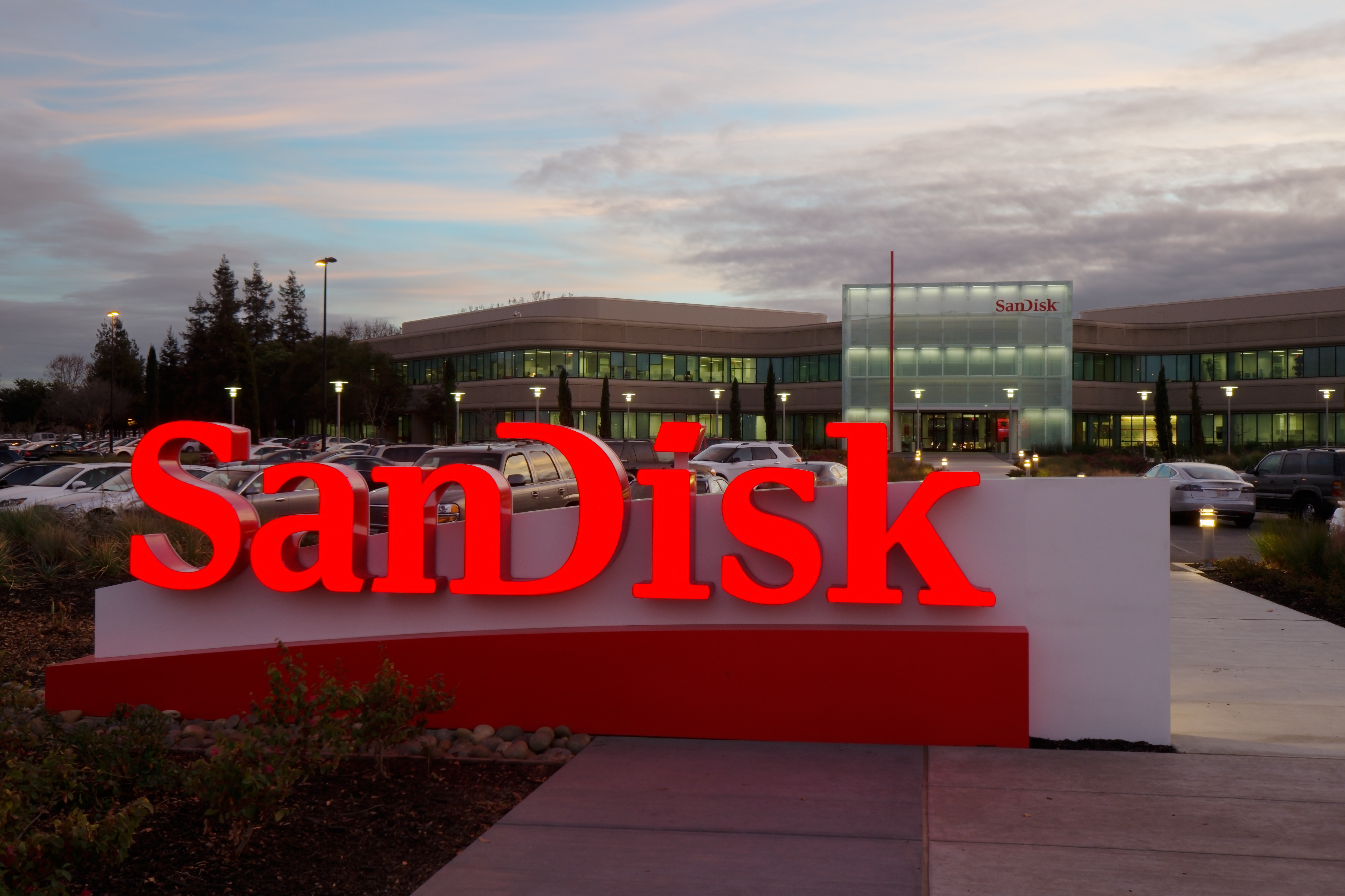 SanDisk; The Memory Card Company Gets Acquired For $19b/3.7tr Naira