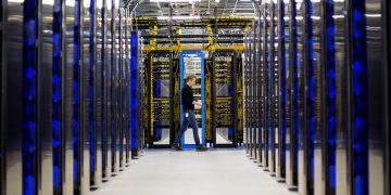 Microsoft To Open A 2 Billion Dollar Data Centre In India