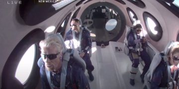 Richard Branson Left For Space With Some Employees Onboard Virgin Galactic Custom Space Shuttle