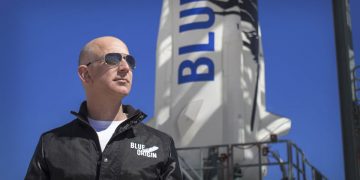 Jeff Bezos’ Blue Origin NASA Lawsuit Keeps Crashing DOJ Computers