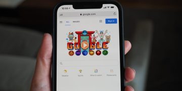 Google To Spend $15B To Remain Default Search Engine On iOS