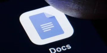 Google Added Smart Reply Suggestions To Assist Smart Compose in Docs