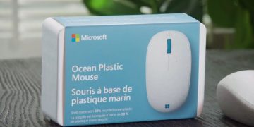 Microsoft’s New Mouse Has A Shell That’s 20% Recycled Ocean Plastic