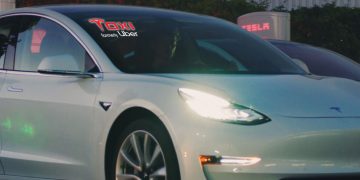 Uber Will Offer Up To 50,000 Tesla Cars To Drivers Through The Tesla-Hertz Deal