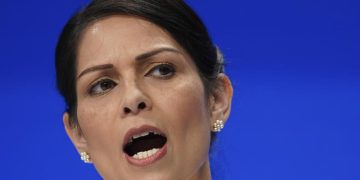 UK Eyes ‘Walk Me Home’ Phone-Tracker To Protect Women