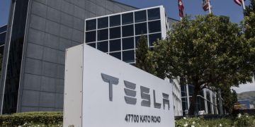 Elon Musk Is Moving Tesla HQ From Palo Alto, California To Austin, Texas