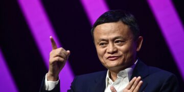 Facebook’s Far-Reaching Financial Success: Remarkable Revenue and User Growth Propel Its Market Worth