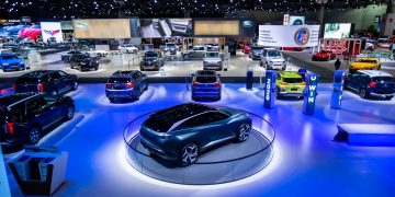 Electric-Powered Vehicles To Gain Spotlight At The LA Auto Show