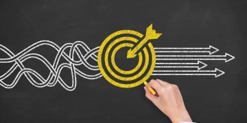 Top 10 Tips To Build An Effective Sales Strategy For Business Growth