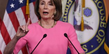 U.S. Speaker, Pelosi Says House Bill On Chip Investment, China Competitiveness Coming Soon