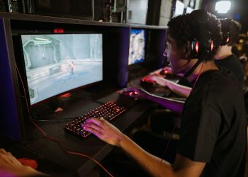 Game Like A Pro: 10 Secret Tips To Improve Your Gaming Skills