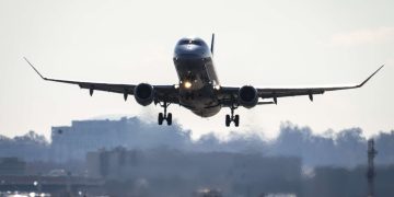 US Aviation Authority Issues Notices Of Impact On 5G Wireless Aviation