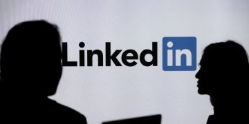 FBI Warns Of ‘Significant Threat’ By Crypto Scammers On LinkedIn