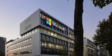 Microsoft  In Major Shake-Off, Announces The Disengagement Of 10,000 Employees