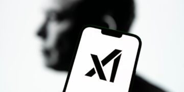 Elon Musk Announces A ChatGPT Rival Grok, an xAI Chatbot