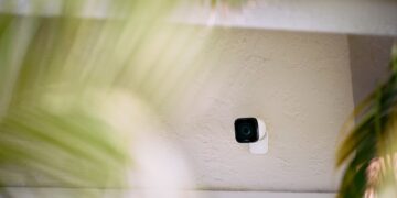 Airbnb Bans Indoor Cameras Amid Privacy Concerns