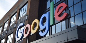 Tech Retrenchment: Alphabet Inc Reportedly Set To Axe 6% Of its Global Workforce