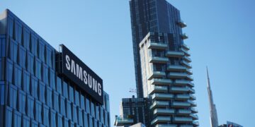Samsung Sets To Join The AI Race And Bans Third-Party AI Technology Incorporation