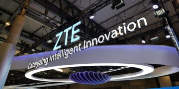 ZTE Unveils Full-Stack AI for Edge-to-Cloud Connectivity