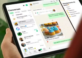 WhatsApp Tests Left-Aligned Sidebar for Easier iPad Navigation