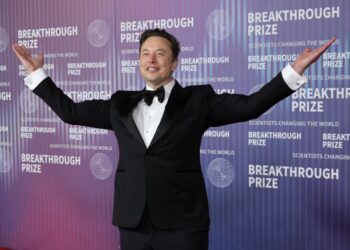 Tesla Shareholders Approve Elon Musk’s $1 Trillion Pay Deal