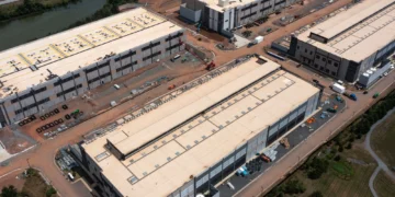 AWS Now Operates Nearly 900 Global Data Centers