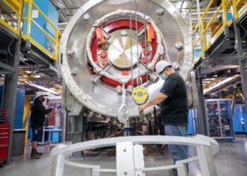 Google-Backed Fusion Startup Moves to Commercialize Neutral-Beam Tech