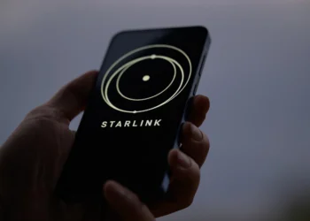 Canada Launches Starlink Cellular Service with App Support