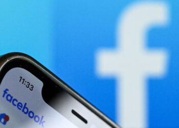Facebook Tests New Link-Sharing Limits for Pro Accounts