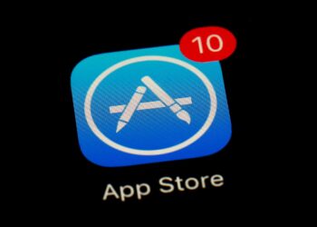 Apple Allows Third-Party App Stores on iOS in Japan