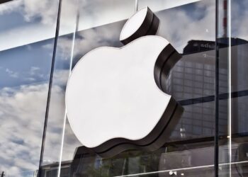 Widespread Apple Outage Hits TV, Maps, & App Store Services