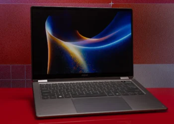 MSI Prestige 14 Flip AI+ Review: Intel Panther Lake Power