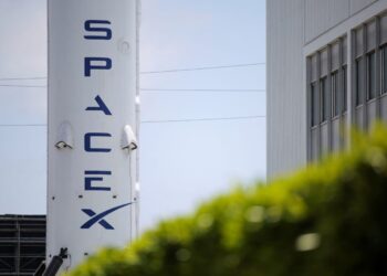SpaceX Reportedly Files Confidentially for IPO Aimed at Record $1.75 Trillion Valuation