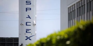 SpaceX Reportedly Files Confidentially for IPO Aimed at Record $1.75 Trillion Valuation