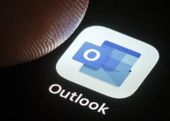 Microsoft to Shut Down Outlook Android App