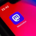 Vancouver,,Canada,-,Nov,7,2022,:,Closeup,Mastodon,App