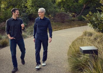 Apple Names John Ternus CEO as Tim Cook Becomes Chairman in Historic Shift