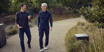 Apple Names John Ternus CEO as Tim Cook Becomes Chairman in Historic Shift