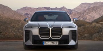 2027 BMW i7 First Look: Screens, Speed and Gadgets for the Few Who Can Afford It
