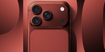 Leak Suggests iPhone 18 Pro Max Will Be Thicker And Heavier To Fit Bigger Battery