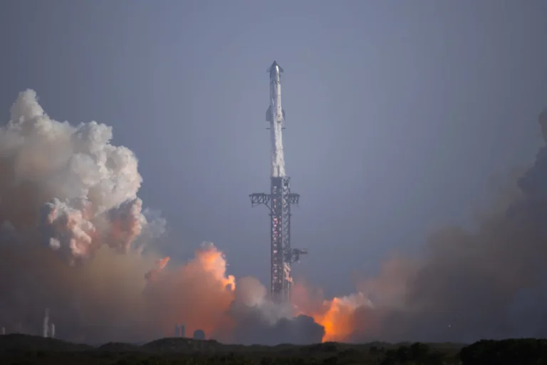 SpaceX Deploys V3 Starlink Satellites But Loses Another Super Heavy Booster
