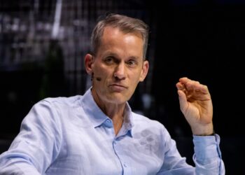 Jeff Dean Leaves Google As AI Talent Race Gets Personal