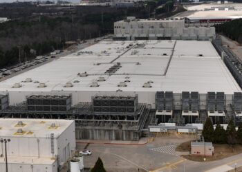 South Africa Data Centre Boom Faces Water Backlash